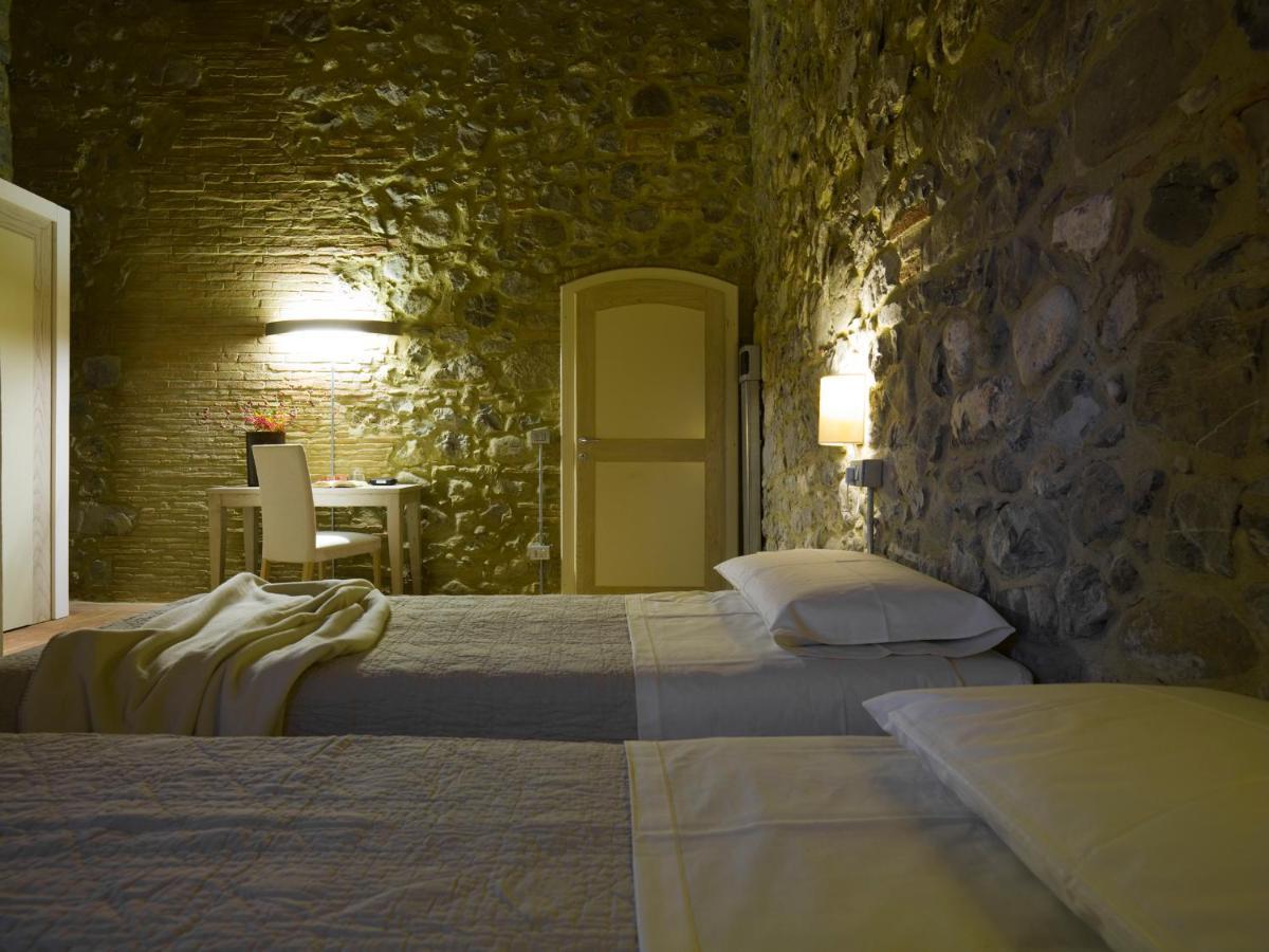 Poderi Firenze Guest House Cinigiano ภายนอก รูปภาพ
