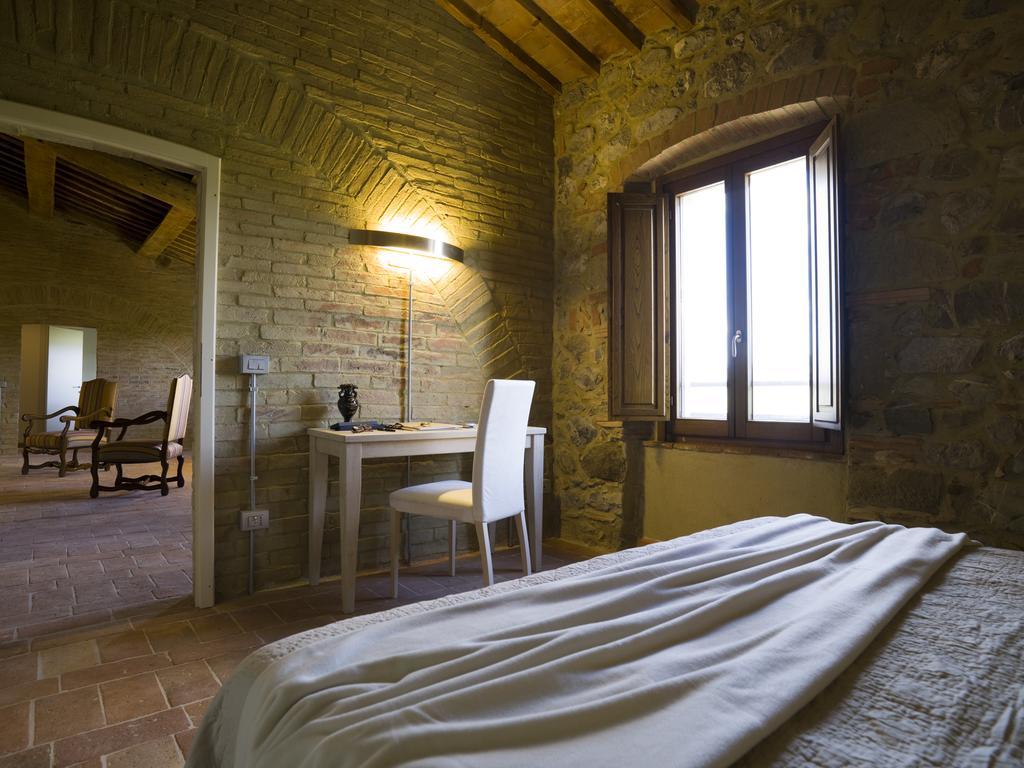 Poderi Firenze Guest House Cinigiano ภายนอก รูปภาพ