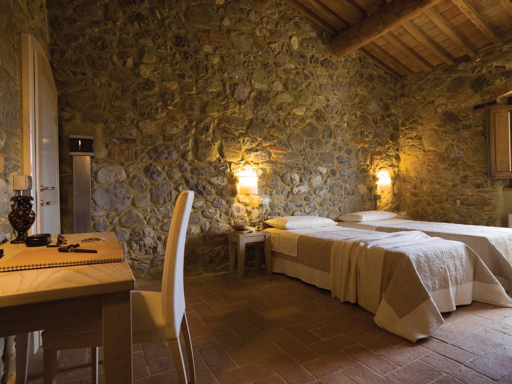 Poderi Firenze Guest House Cinigiano ภายนอก รูปภาพ